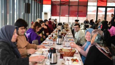 Osmangazi Belediyesi, 3 Aralık Dünya Engelliler Günü kapsamında engelli bireylere