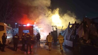 Bursa'nın Osmangazi ilçesinde sabah saatlerinde bir barakada çıkan yangın, içeride