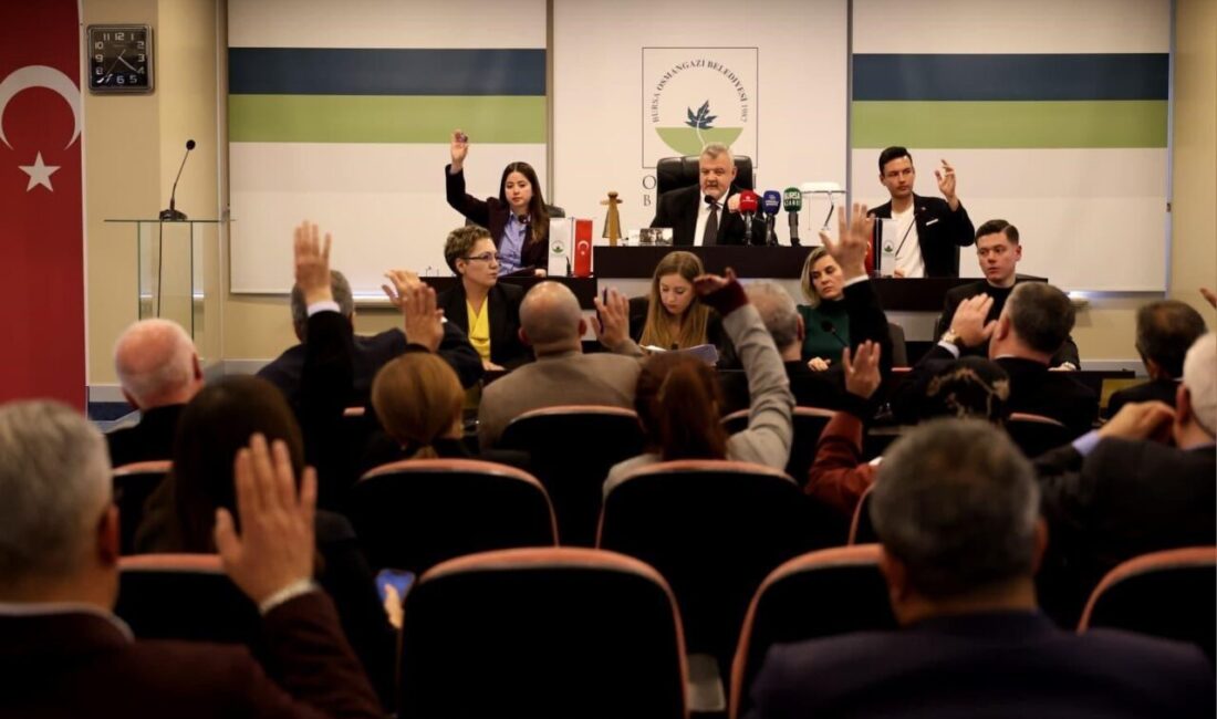 Osmangazi Belediye Meclisi Aralık Ayı Toplantısını Gerçekleştirdi, Kaçak Yapılaşma ve Hayvan Pazarı Üzerine Bilgi Verildi Osmangazi Belediye Meclisi, Başkan Vekili Sefa Yılmaz’ın başkanlığında toplandı. Yılmaz,