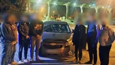 Osmaniye'de jandarma, düzenlediği operasyonda 6 kaçak göçmeni yakaladı. Araçta bulunan