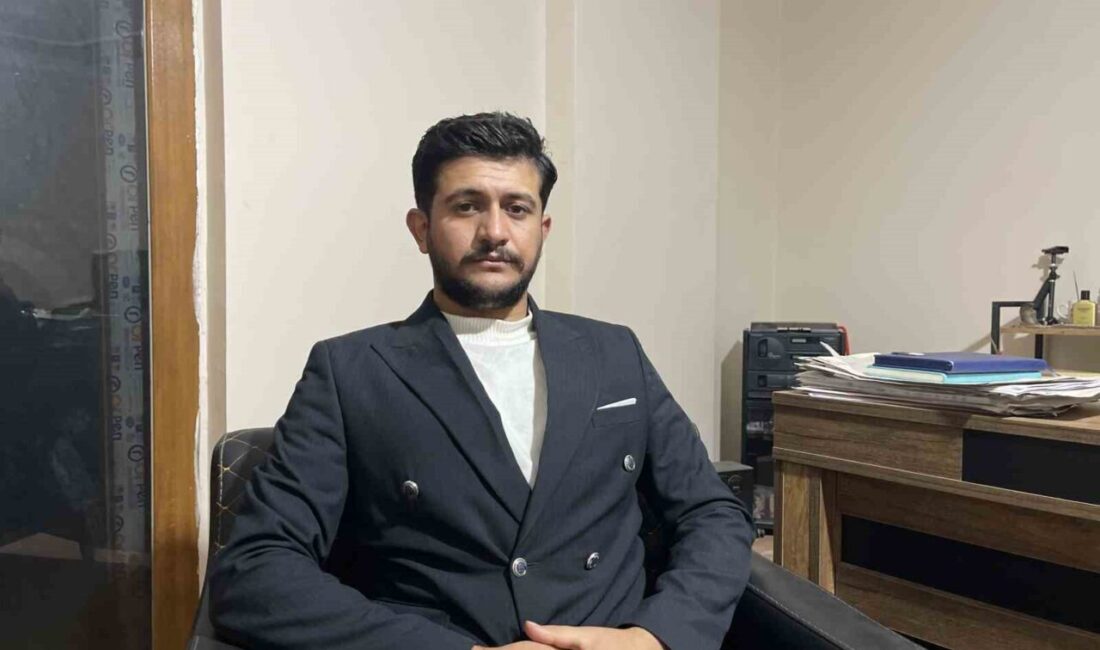 Osmaniye’de Arkadaşına IBAN Paylaşan Genç, Dolandırıcılık Olayına Karıştığını Sonradan Öğrendi Osmaniye'de 24 yaşındaki Mehmet Demir, çocukluk arkadaşına IBAN numarasını verince