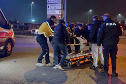 Kayseri Melikgazi’de Kavşakta Otomobil ile Motosiklet Çarpıştı: Bir Yaralı