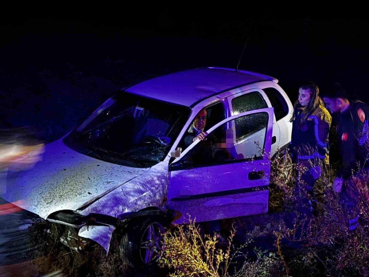 Sakarya'nın Akyazı ilçesinde Murat Ö.'nün kullandığı otomobil, kontrolden çıkarak boş
