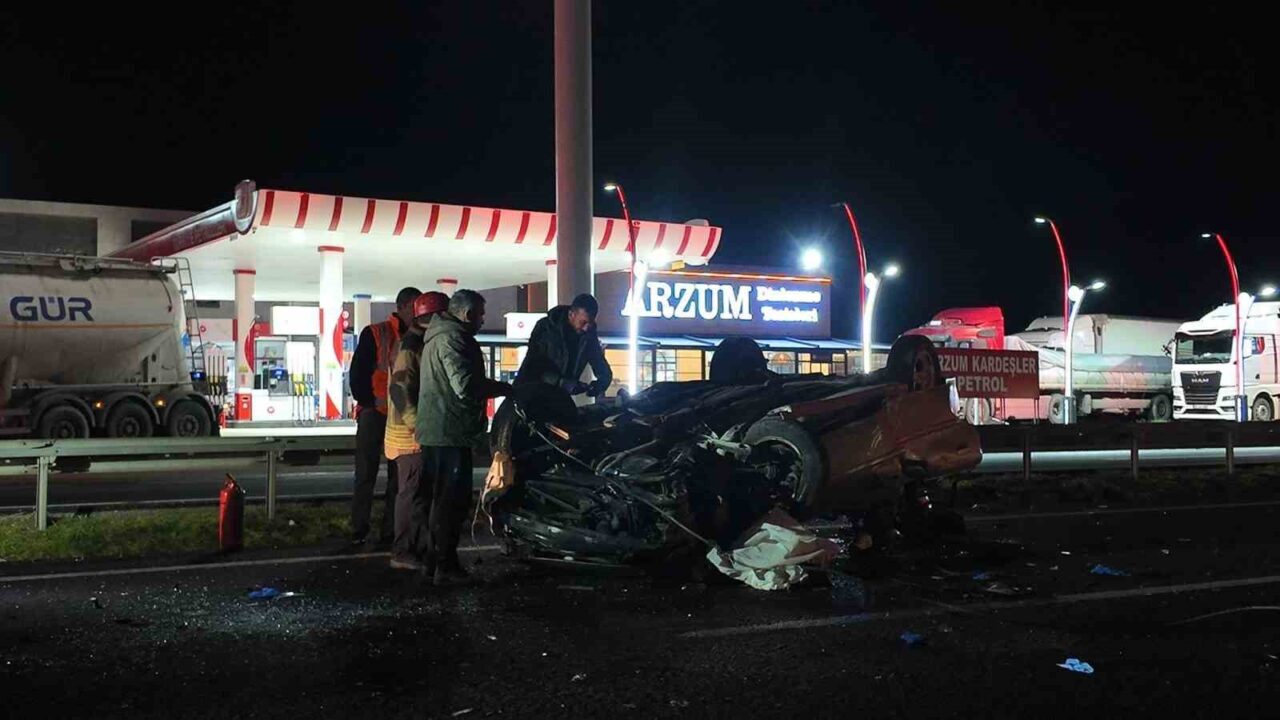 Ankara-Eskişehir Yolunda Trafik Kazası: 1 Ölü, 4 Yaralı