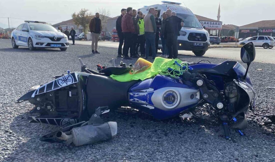 Aksaray’da otomobil-motosiklet kazasında bir kişi yaralandı. Aksaray'da, Hacılar Harmanı Mahallesi'nde bir motosiklet ile otomobilin çarpışması sonucu
