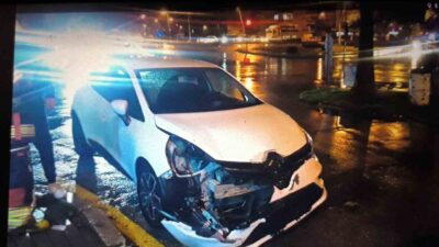 Mersin'in Tarsus ilçesinde D-400 karayolunda iki aracın çarpışması sonucu I.B.A.