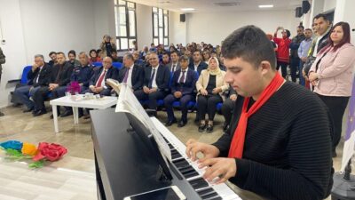 Mersin'in Erdemli ilçesinde 3 Aralık Dünya Engelliler Günü dolayısıyla düzenlenen