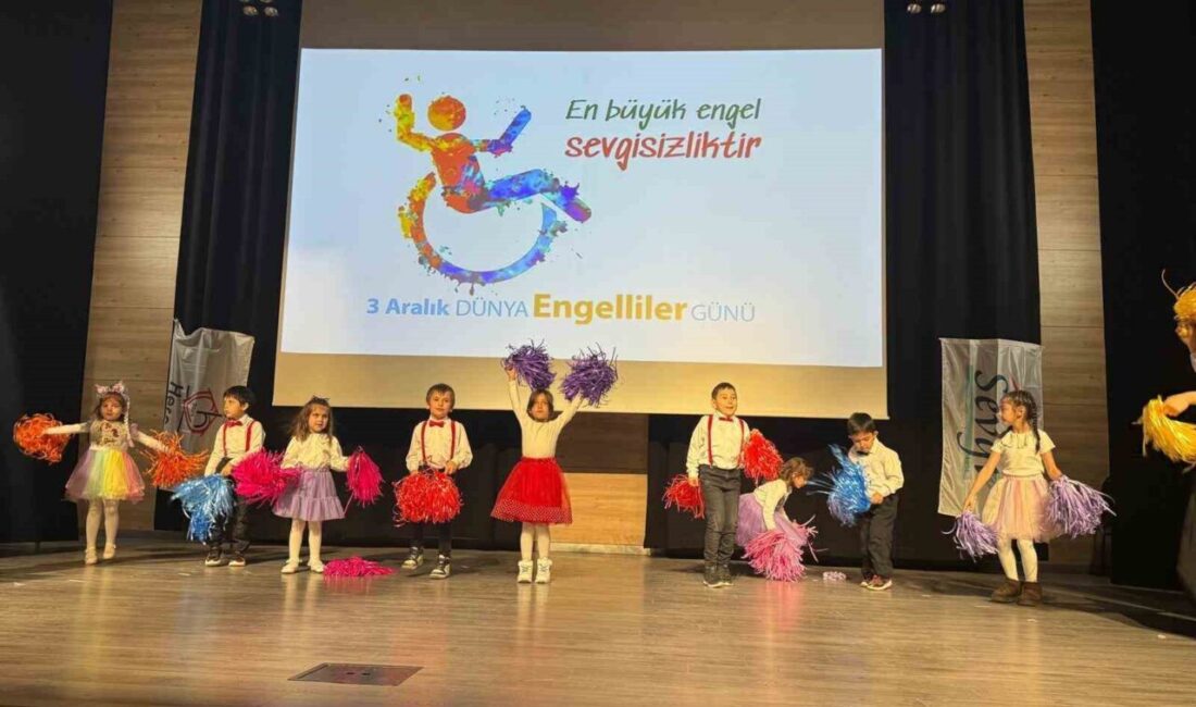 Eskişehir'de 3 Aralık Dünya Engelliler Farkındalık Günü dolayısıyla düzenlenen etkinlikte,