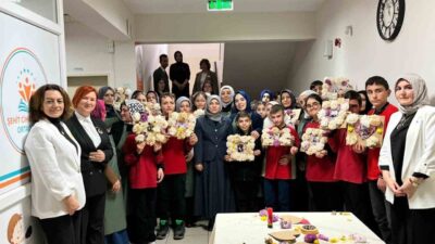 Düzce Merkez Şehit Cihan Aksarı Ortaokulu'nda özel ve örgün eğitim