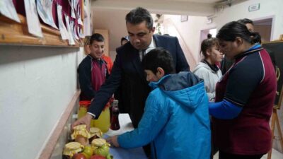 Kastamonu'da 3 Aralık Dünya Engelliler Günü kapsamında düzenlenen etkinlikte, özel