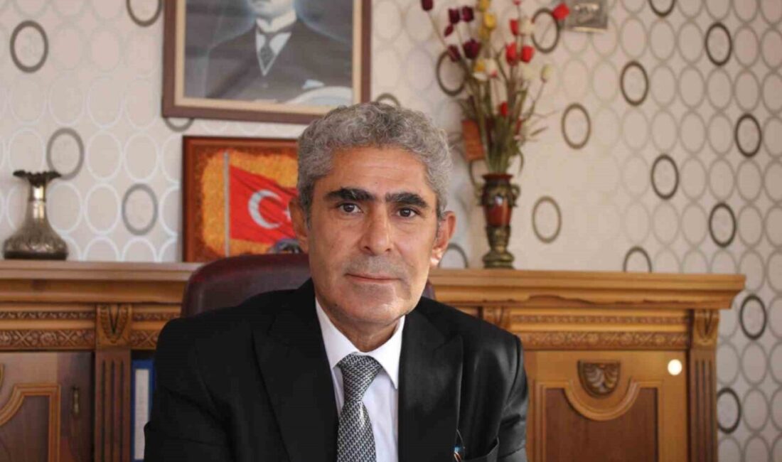 Müteahhit Uğur Özbek, Antalya’da 20 milyon TL’lik villa satışında dolandırıldığını belirterek suç duyurusunda bulundu. Kayserili müteahhit Uğur Özbek, Antalya'da 20 milyon TL değerindeki villa