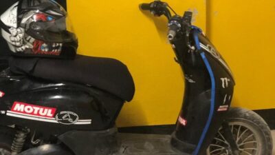 Adıyaman'da, Berat Alan'a ait elektrikli bisiklet, merkez Yeni Mahalle'deki konteyner