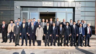 Anadolu Üniversitesi'nde düzenlenen 'Paydaş Kurumlar Toplantısı'nda, URAYSİM Başkanı Yunus Uğurlu'nun