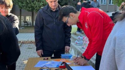 Kütahya'nın Pazarlar ilçesindeki Pazarlar Spor Lisesi, oryantiring alanında genç yetenekler