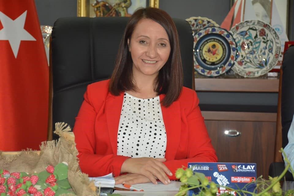 Bilecik'in Pazaryeri ilçesinde 105 konutluk TOKİ projesinin tamamlandığını duyuran Belediye