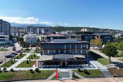 Petek Genç Dijital Gençlik Merkezi’nde kurslar devam ediyor