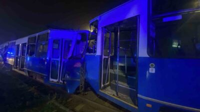 Krakow'da bir tramvay kazasında 35 kişi yaralandı, 2'sinin durumu ağır.