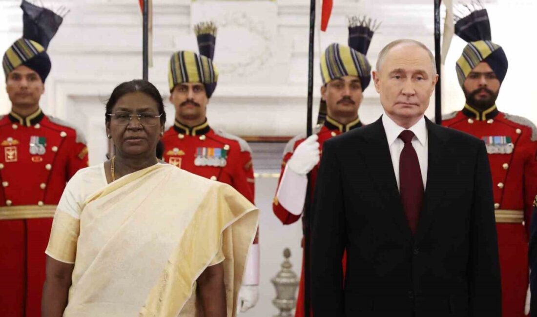 Rusya Devlet Başkanı Vladimir Putin, Hindistan'da düzenlenen resepsiyonda, Rusya ile