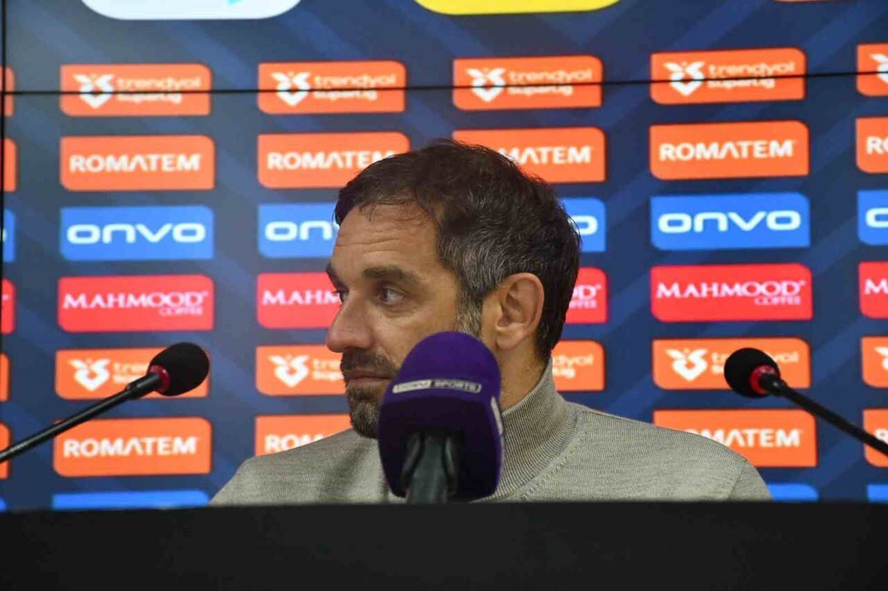 Kayserispor Teknik Direktörü Radomir Djalovic, Alanyaspor ile 0-0 berabere kaldıkları