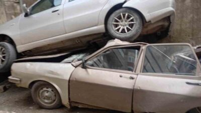 Zonguldak'ın Alaplı ilçesindeki Karaağaç Mahallesi'nde A.A. yönetimindeki otomobil, rampadan geri