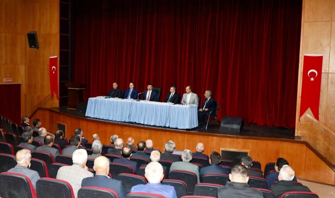 Adıyaman’da İçme Suyu Hizmetlerini Geliştirmek İçin Bilgilendirme Toplantısı Düzenlendi Adıyaman'ın Kahta, Sincik ve Samsat ilçelerine bağlı köylerde içme suyu