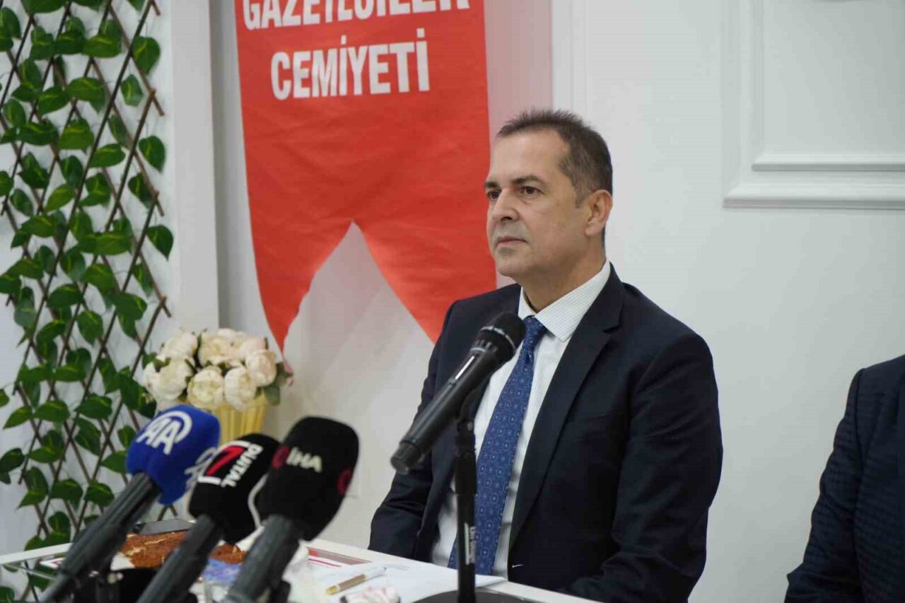 Antalyaspor Başkanı Rıza Perçin, kulübün 35 milyon Dolar'ın üzerinde borcu