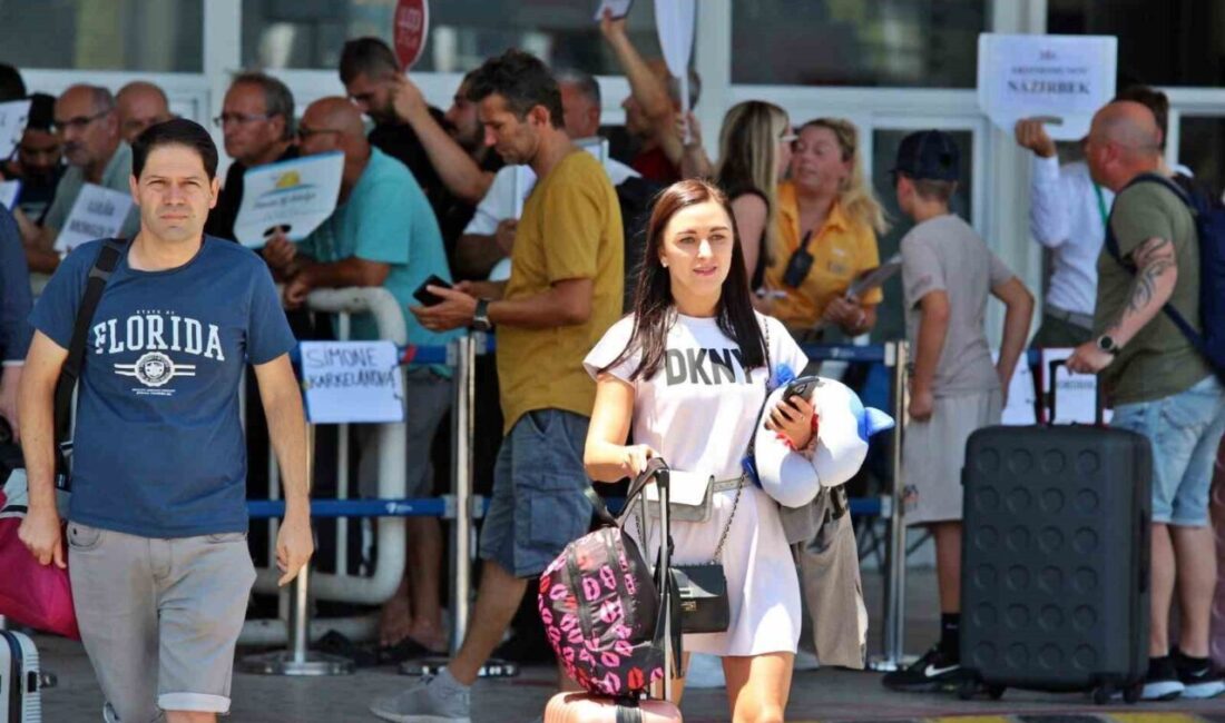 Antalya, 2025 Yılına Yüksek Dolulukla Girmeye Hazırlanıyor Antalya, 2025 yılına yüksek doluluk oranlarıyla giriyor. Turizmci Hamit Kuk,