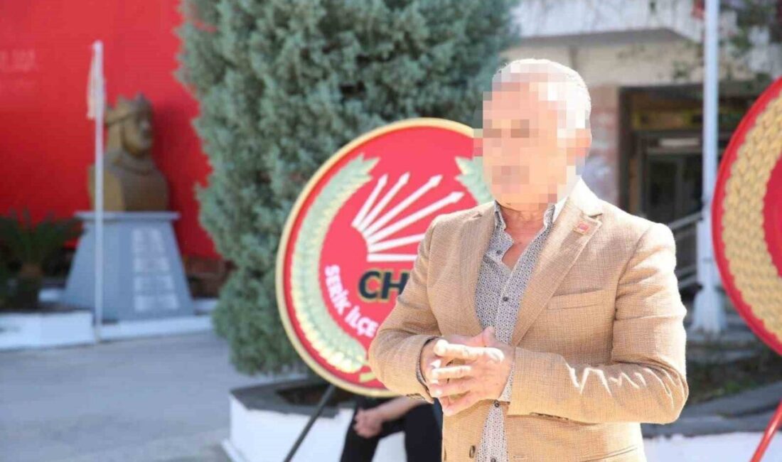 Serik’te rüşvet iddiaları nedeniyle gözaltına alınan eski CHP İlçe Başkanı Ş.Ç. ev hapsine alındı. Antalya'nın Serik ilçesinde rüşvet iddialarıyla gözaltına alınan eski CHP Serik