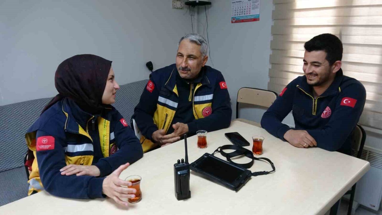 Gaziantep'te 27 yıldır ambulans şoförü olarak görev yapan Bilal Kar