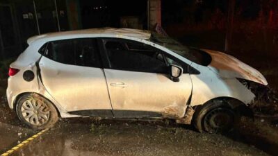 Sakarya'nın Kaynarca ilçesinde A.A. idaresindeki otomobil kontrolden çıkarak takla attı.