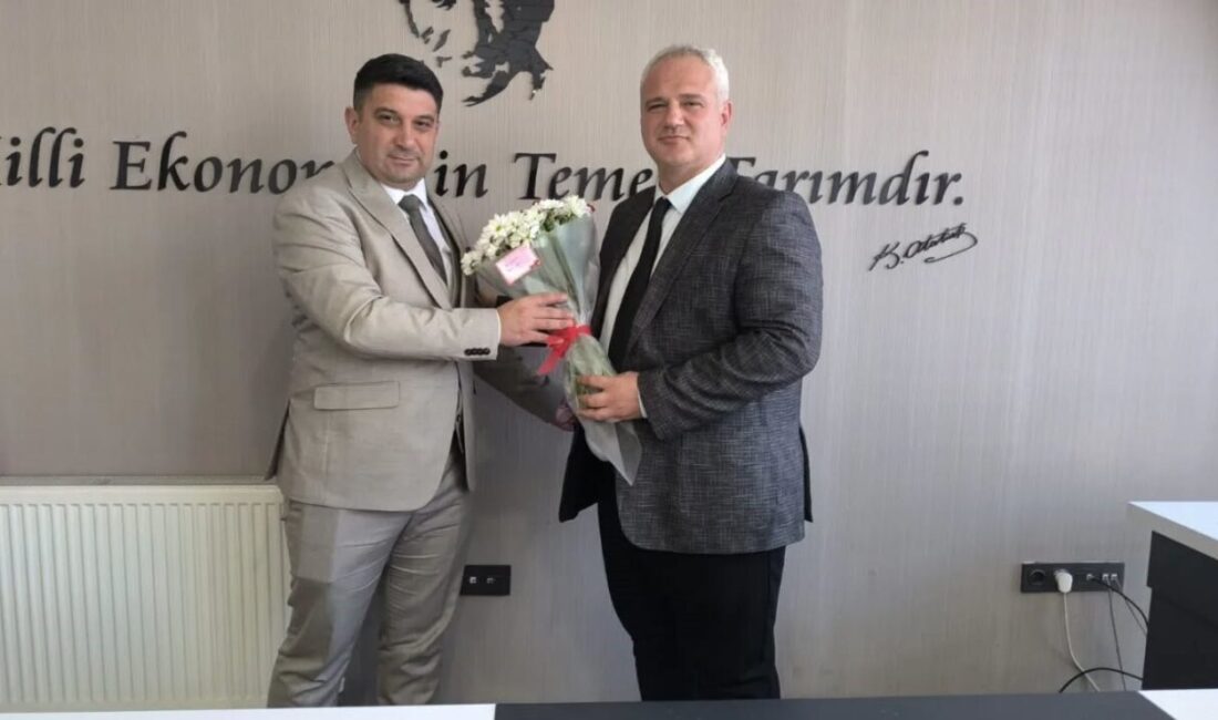 Manisa'nın Salihli İlçe Tarım ve Orman Müdürlüğü'nde görev değişimi yapıldı.