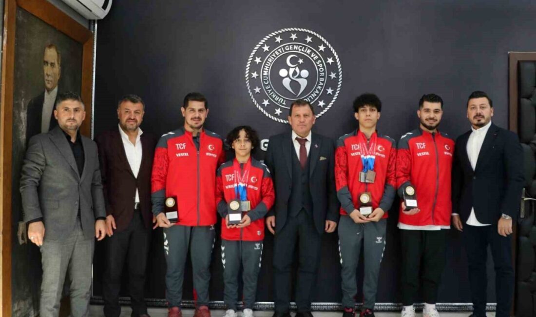 Hırvatistan'daki Artistik Cimnastik Balkan Şampiyonası'ndan dönen Kayserili sporcular Mustafa Yiğit