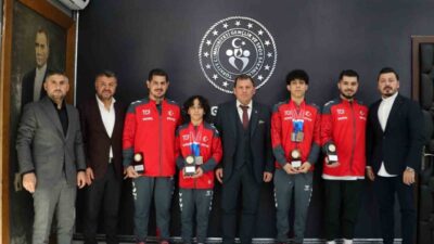 Hırvatistan'daki Artistik Cimnastik Balkan Şampiyonası'ndan dönen Kayserili sporcular Mustafa Yiğit