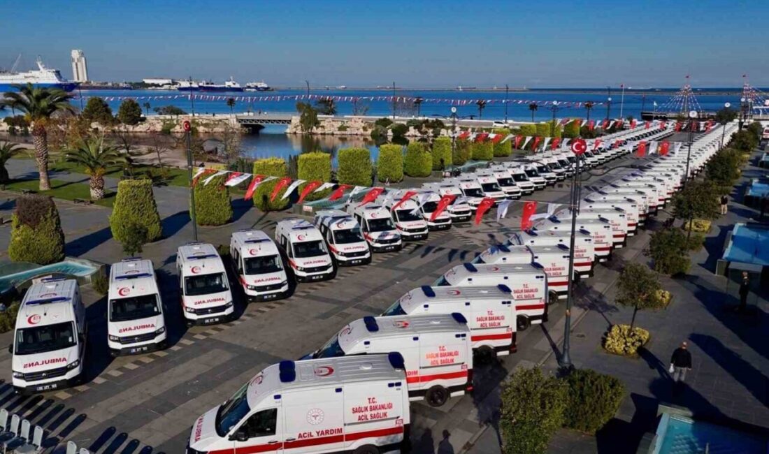 Samsun Büyükşehir Belediyesi, 350 milyon TL'ye satın aldığı 100 ambulansı