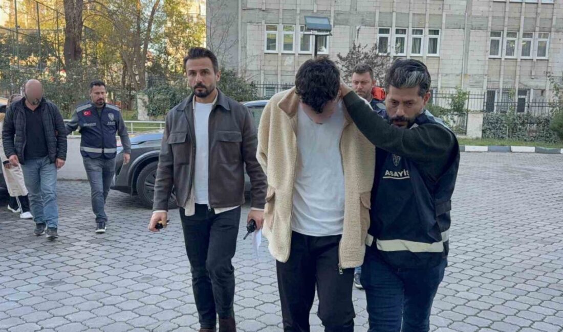 Samsun'un İlkadım ilçesinde 20 yaşındaki Z.U., amcasının evinin 4. katından