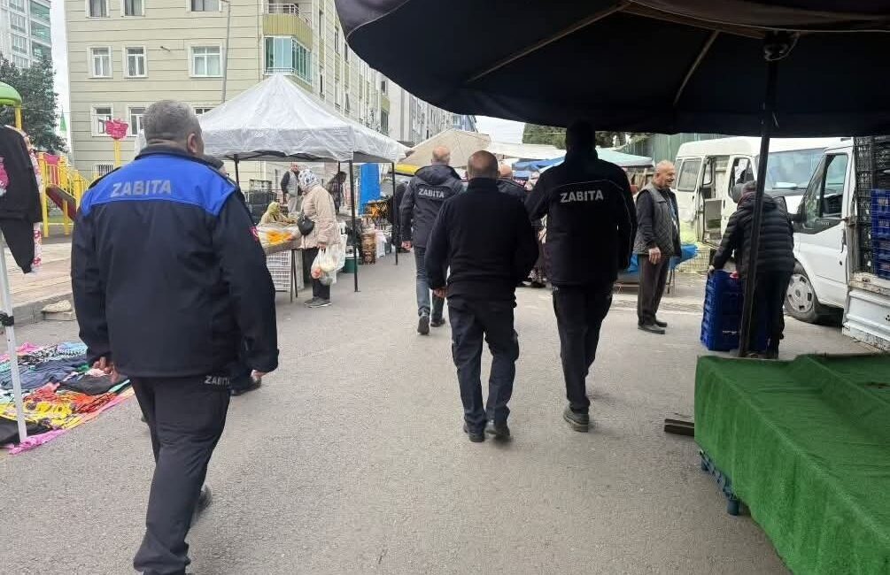 İlkadım Belediyesi Zabıta Ekipleri Gıda Güvenliği İçin Denetimlerine Hız Verdi Samsun'un İlkadım Belediyesi Zabıta Müdürlüğü, işletmelerde hijyen ve ruhsat, pazar