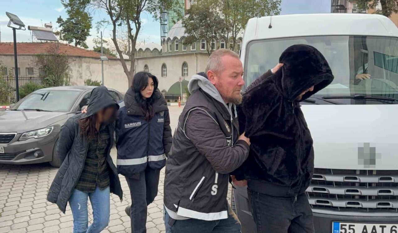 Samsun'da narkotik polisinin gerçekleştirdiği iki operasyonda, M.M. (18) ve G.M.