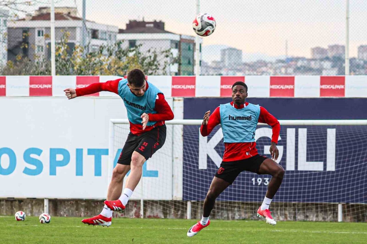 Samsunspor, Trendyol Süper Lig ve UEFA Konferans Ligi'nde üst üste