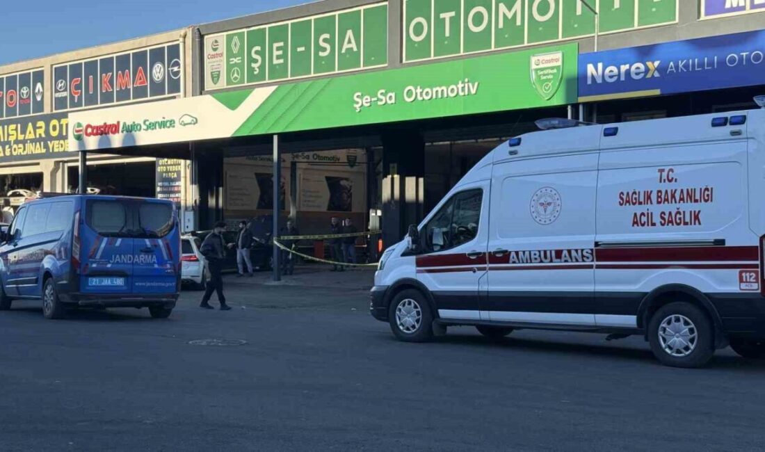 Diyarbakır'ın Kayapınar ilçesindeki 4. Sanayi Sitesi'nde alacak-verecek yüzünden iki grup