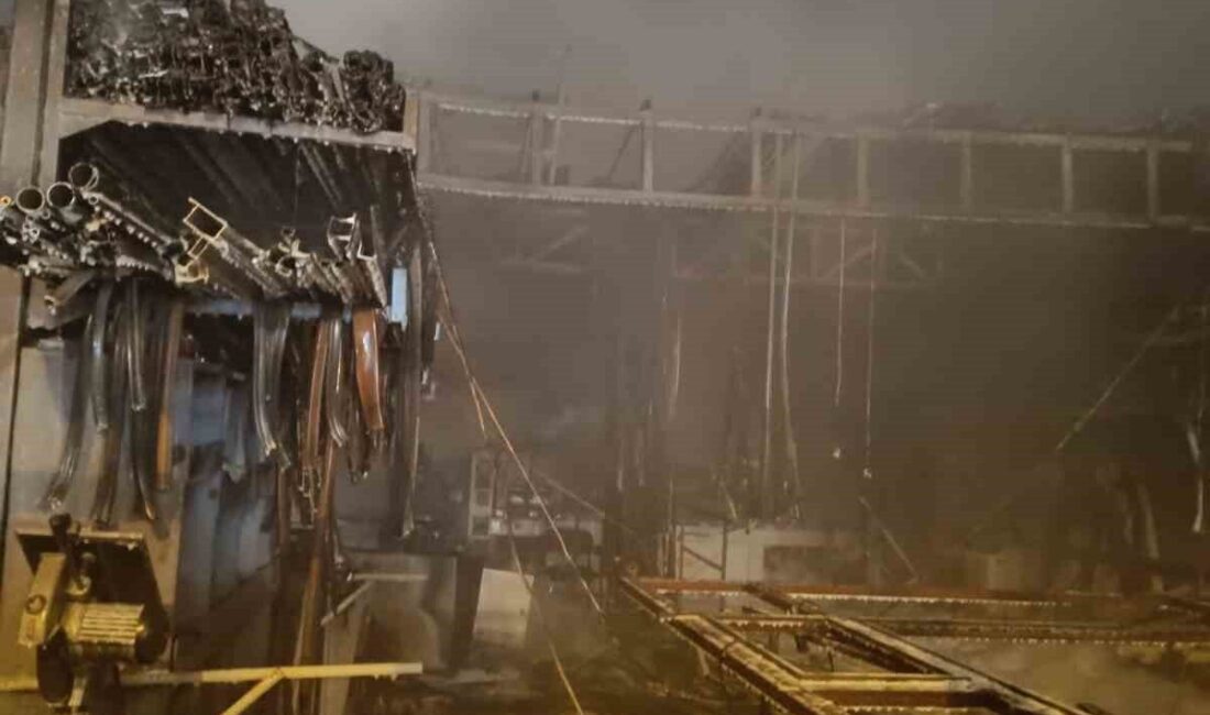 Balıkesir’in Gönen ilçesindeki PVC çerçeve ve kapı üreten bir işletmede