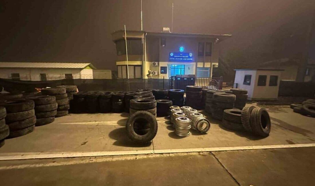 Şanlıurfa’da Jandarma, Durdurulan Çekicide 2 Milyon TL Değerinde Kaçak Lastik Ele Geçirdi Şanlıurfa'nın Karaköprü ilçesinde jandarma, bir çekicide yaptığı denetimlerde 2 milyon