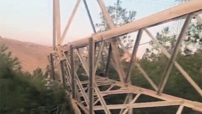 Dicle Elektrik, Şanlıurfa’nın Eyyübiye ilçesinde çalınan destek üniteleri nedeniyle devrilen