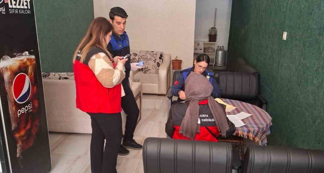 Haliliye'de düzenlenen gıda denetimlerinde 81 iş yeri incelendi. İki iş