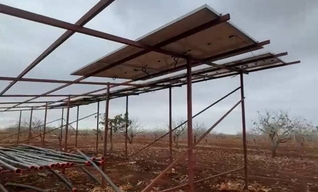 Bozova’da Su Kuyusuna Ait Güneş Enerjisi Panelleri Çalındı, Jandarma Soruşturma Başlattı Şanlıurfa'nın Bozova ilçesindeki Budaklı mahallesinde, yoğun sis nedeniyle 20 güneş