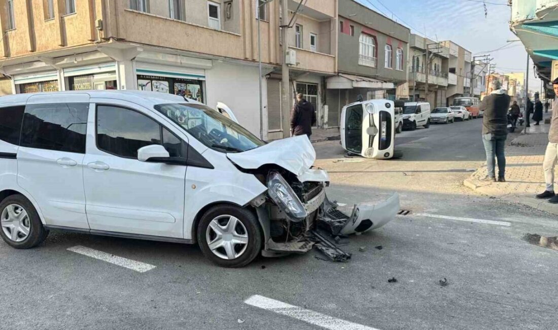 Şanlıurfa'nın Ceylanpınar ilçesinde iki hafif ticari aracın çarpıştığı kazada, araçlardan