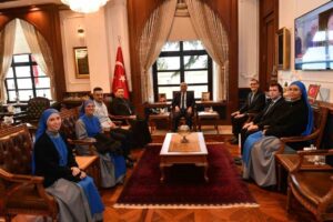 Trabzon Valisi Aziz Yıldırım, Santa Maria Katolik Kilisesi Episkoposu Antuan