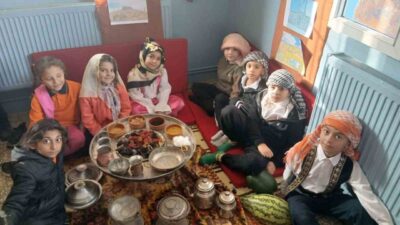 Manisa'nın Sarıgöl ilçesinde, Tırazlar Hüseyin Gümüşlü İlkokulu ve Çavuşlar İlkokulu