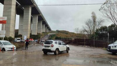 Sarıyer'deki Kilyos Tünel inşaatında yaşanan yoğun yağışlar sonucu yol çöktü