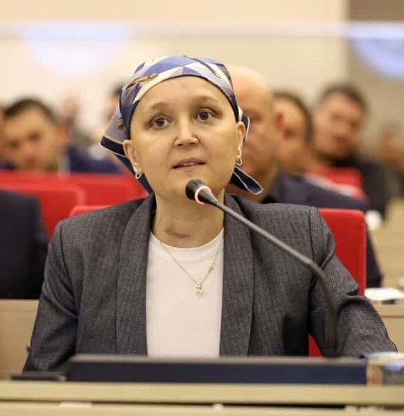 Şehzadeler Belediye Başkanı Gülşah Durbay’ın Sağlık Durumu Kritik Seyrediyor Manisa Şehir Hastanesi Başhekimi Uzm. Dr. Serkan Saka, 11 gündür