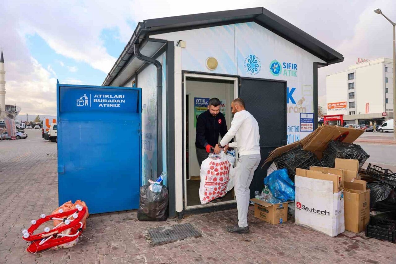 Selçuklu Belediyesi, Atık Kumbaram Projesi ile Çevre Bilincini Artırmayı Amaçlıyor